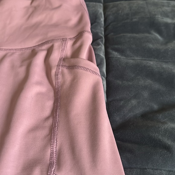 pink/violet 90 degree by reflex Size M leggings with pockets. EUC - Picture 8 of 13